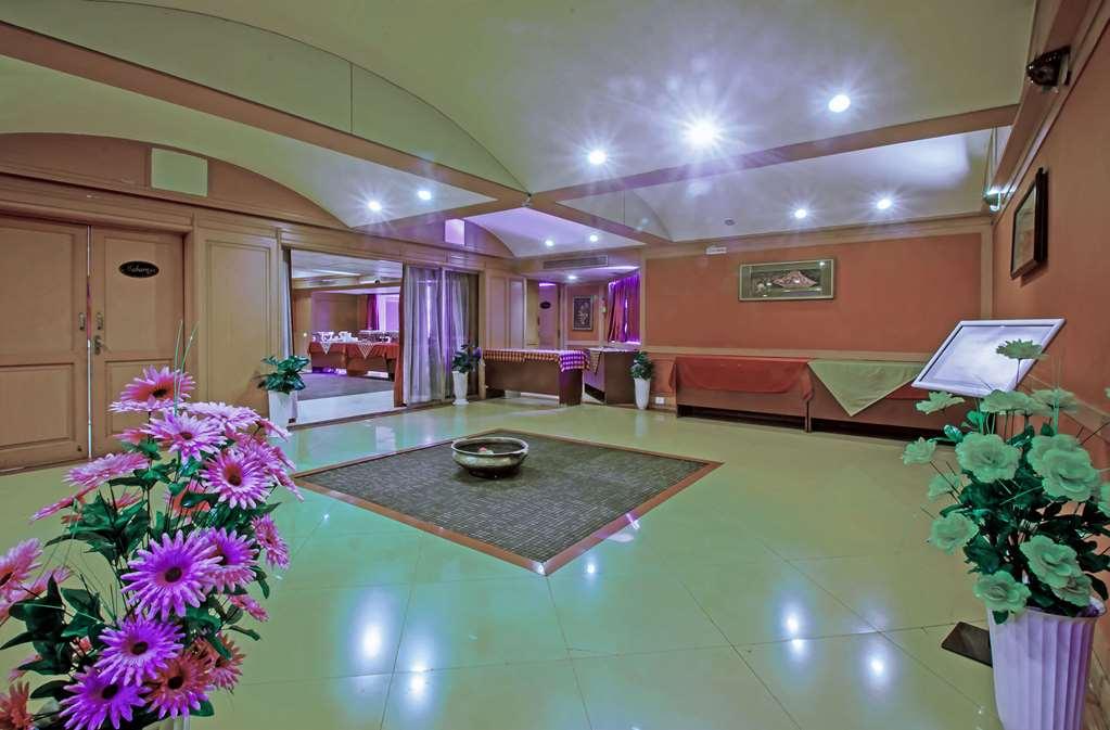Quality Inn Regency, Нашик Интериор снимка