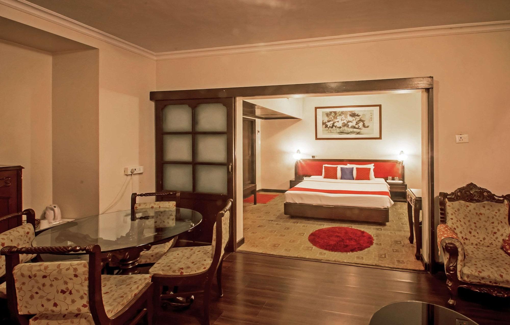 Quality Inn Regency, Нашик Екстериор снимка